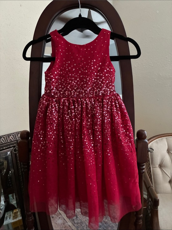 H&M Other - H&M Girl’s Deep Red Sleeveless Sequin Tulle Party Occasion Dress, size 4, 5 yrs